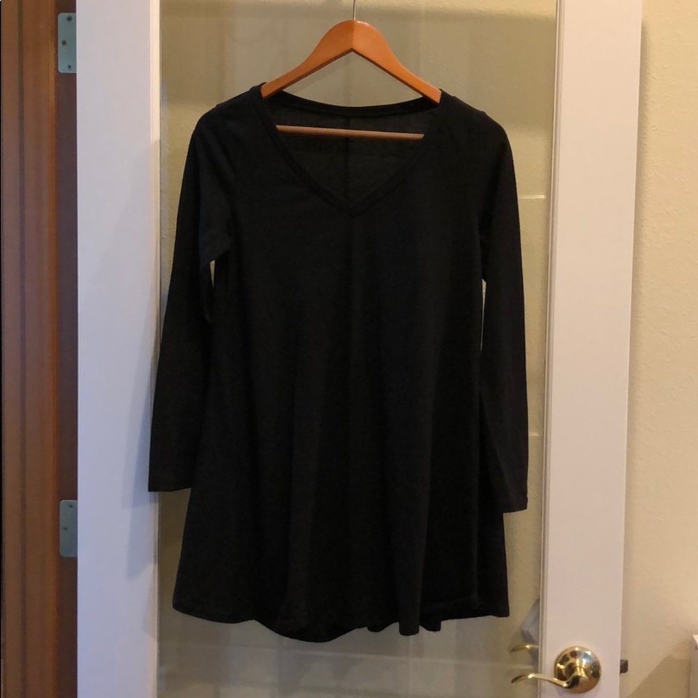 Black v cut t shirt dress